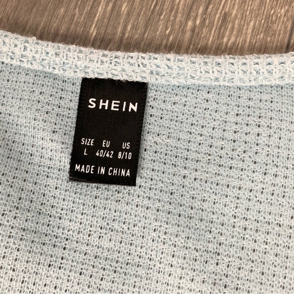 Shein Women’s Cropped T-shirt Top Short sleeve pale blue Casual Size Large - Picture 4 of 7